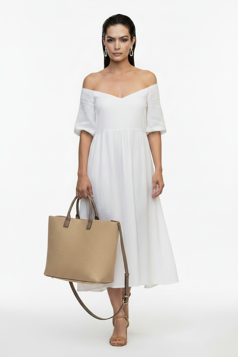 Modella con borsa XL e tracolla